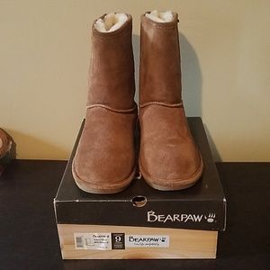 Bearpaw Emma short boots